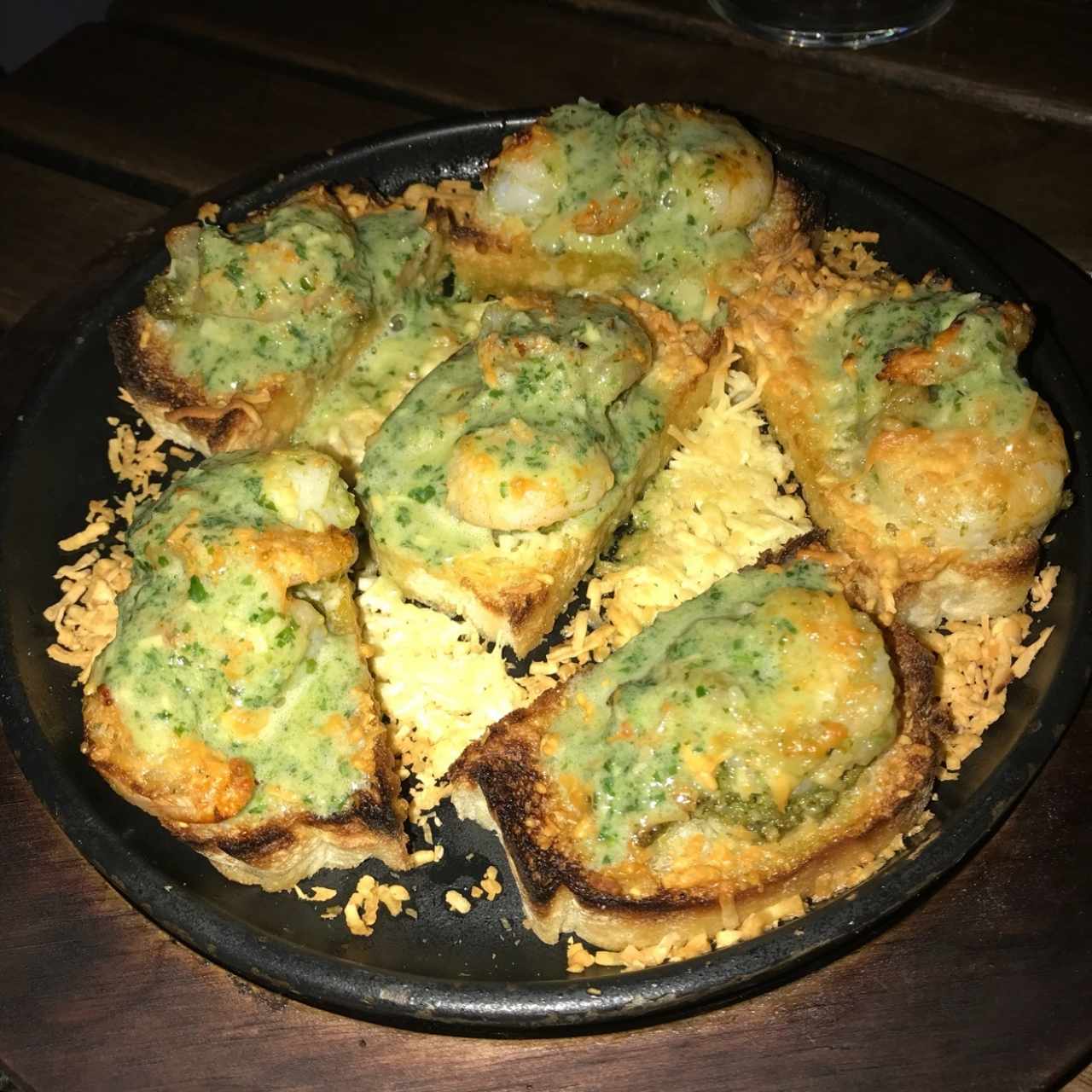 bruschetta de camarones