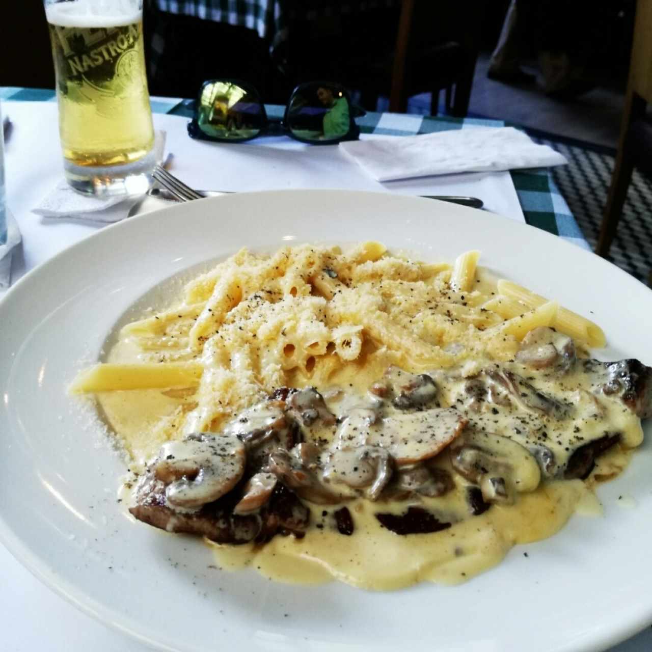 Mixto solomito con salsa 3 quesos