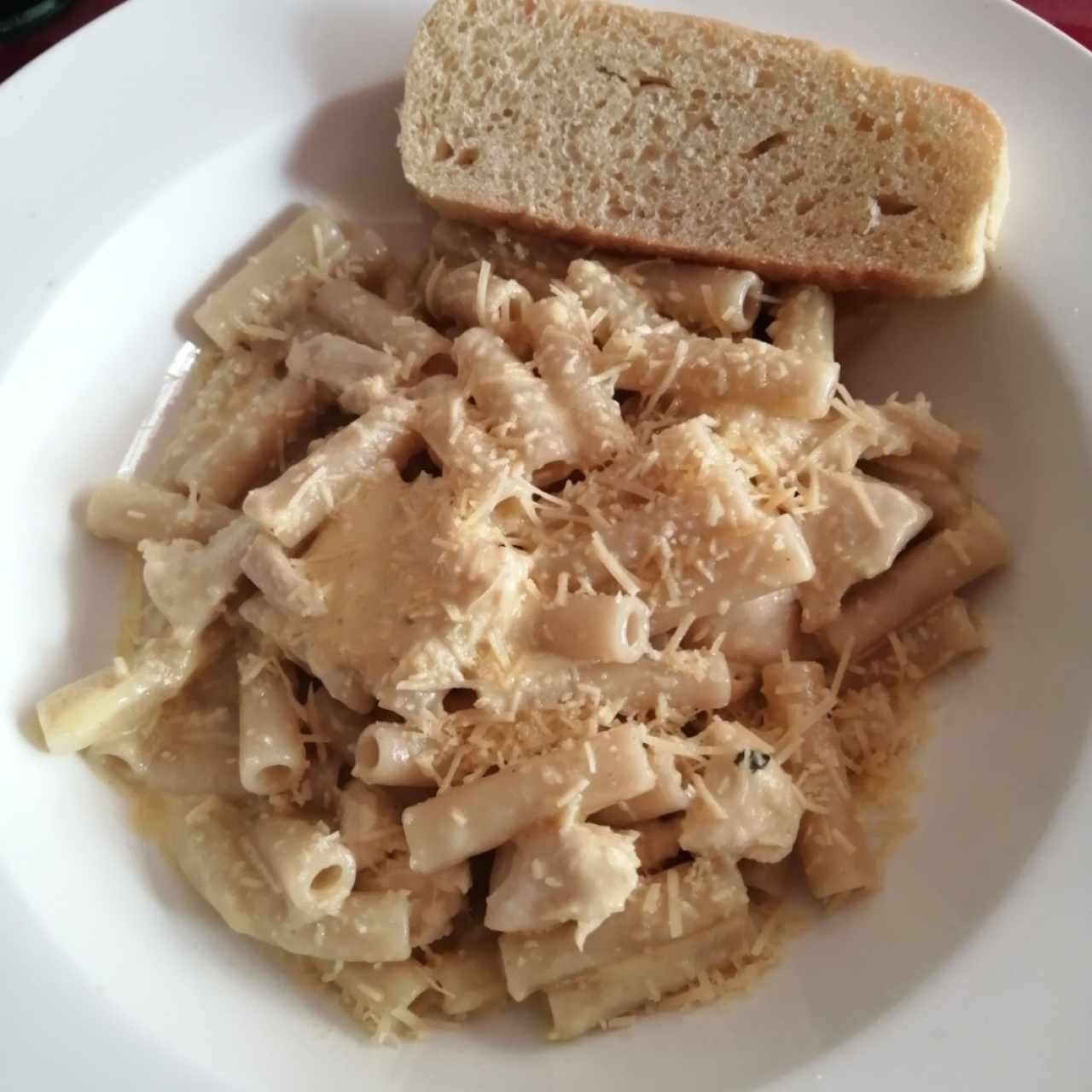 Tres quesos con pollo