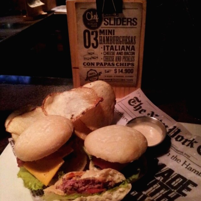 03 mini hamburguesas