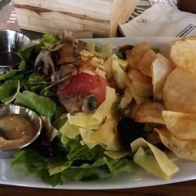 Burger salad