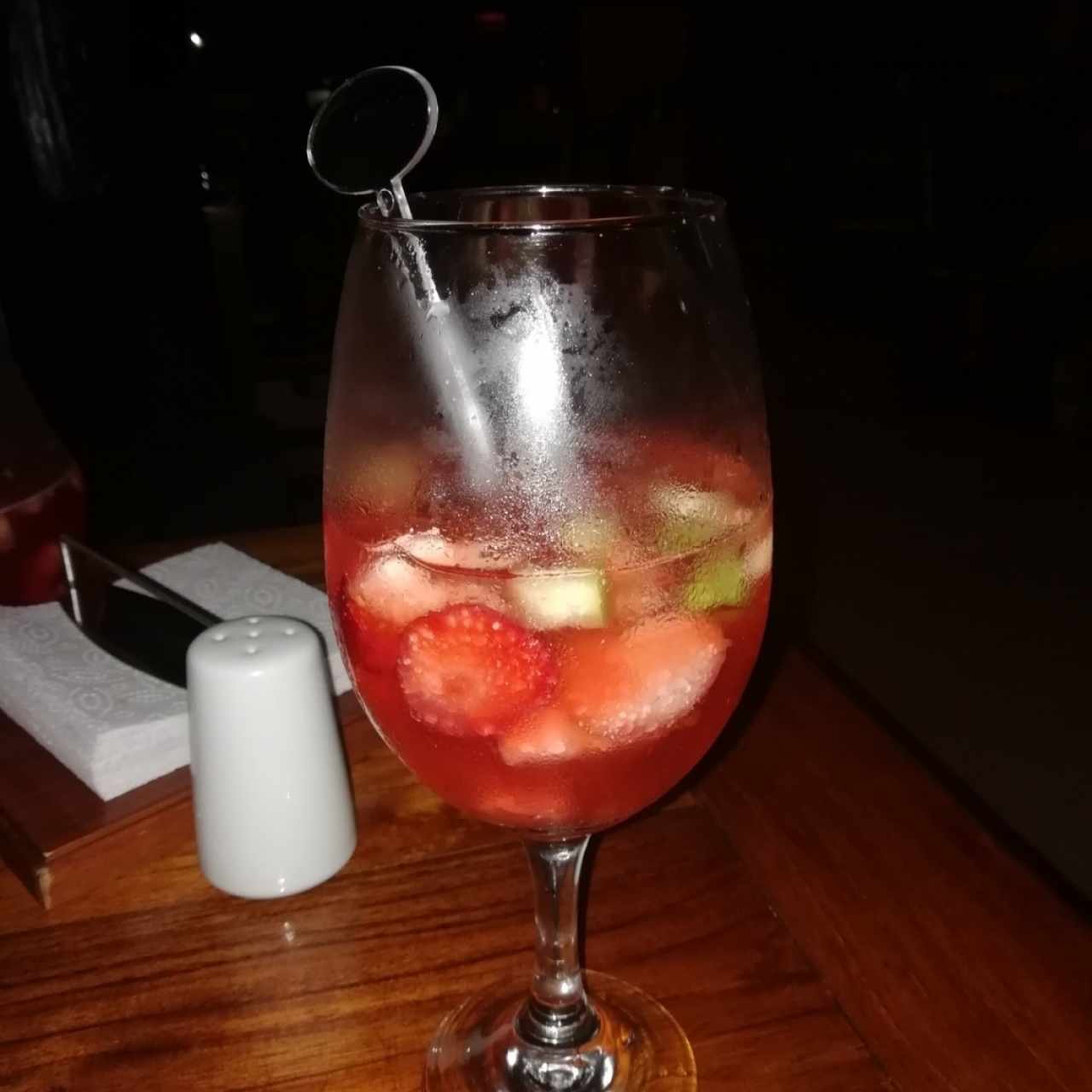 Sangría rosé vino espumoso y lyeche