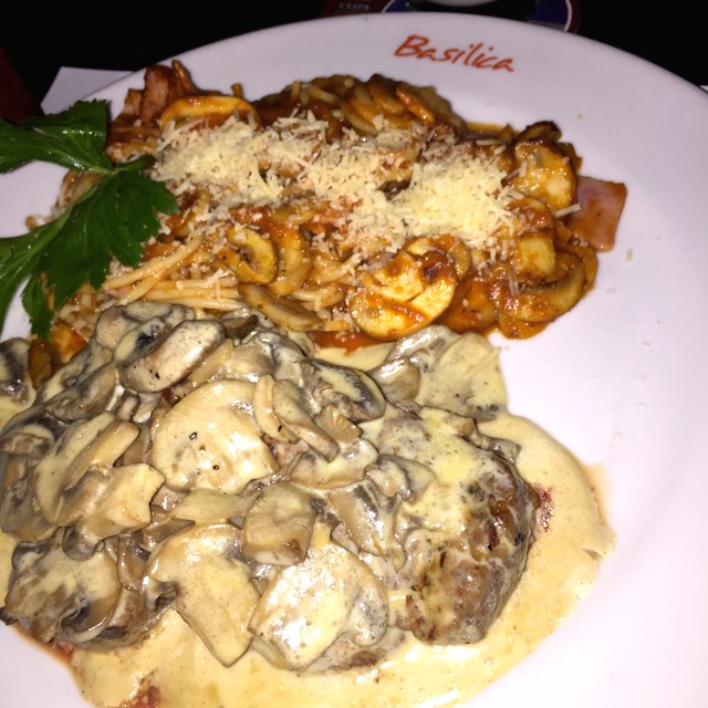 Solomito al rojo con pasta siciliana