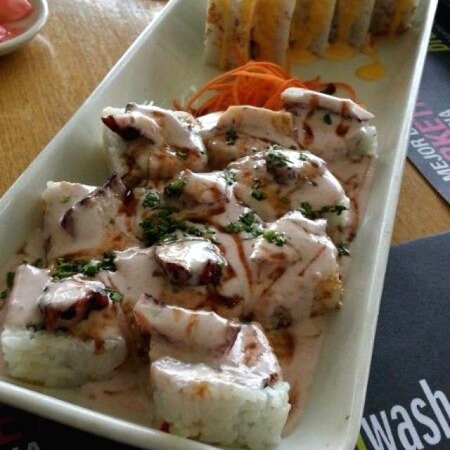 Sushi Callao y sushi Huancaína