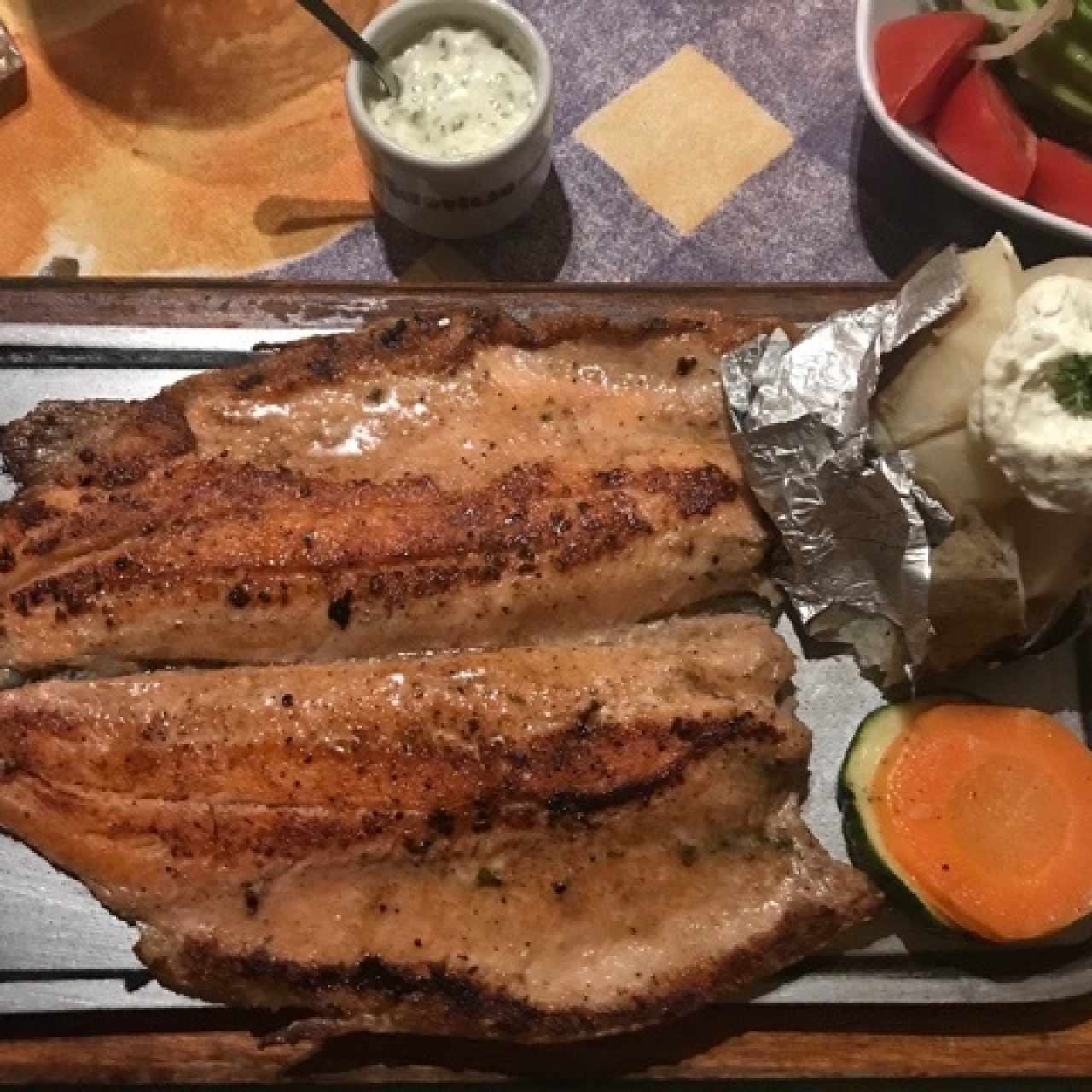 trucha  a la plancha