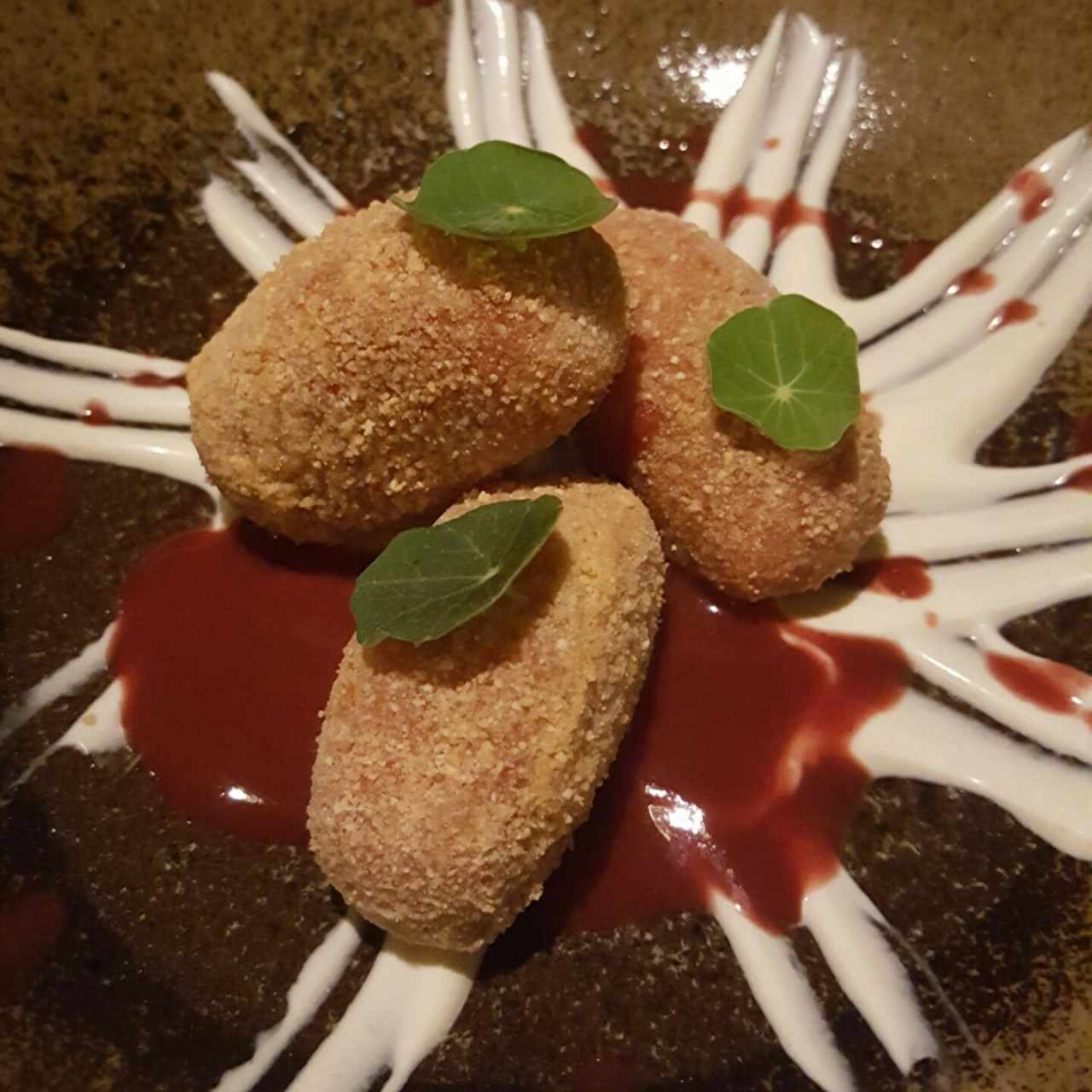 carimañolas de fois gras y trufa negra