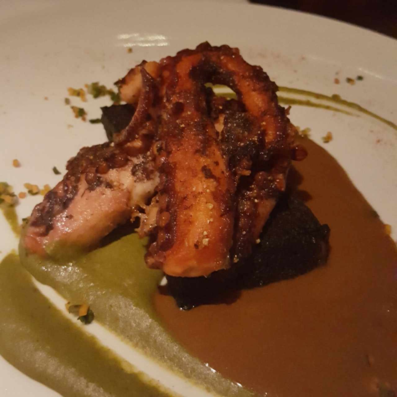 Pulpo al Carbon con polenta