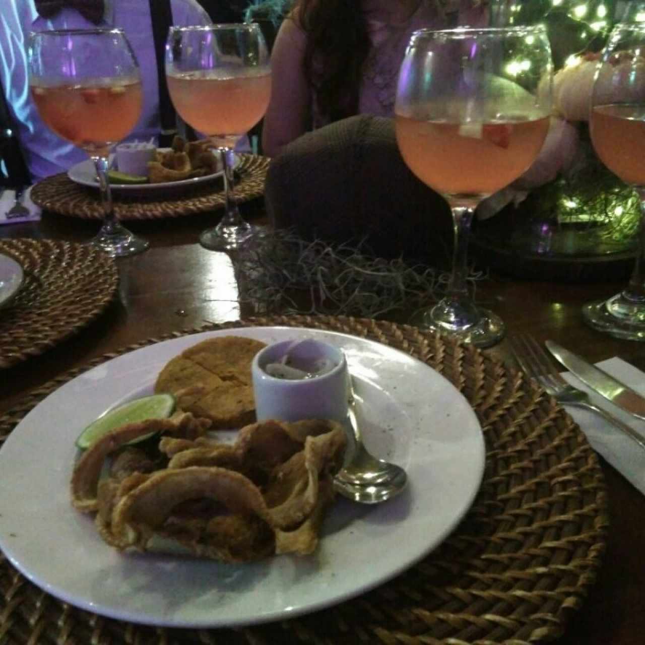 tostones de chicharrón