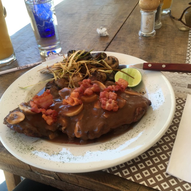 Stake blue con champiñones