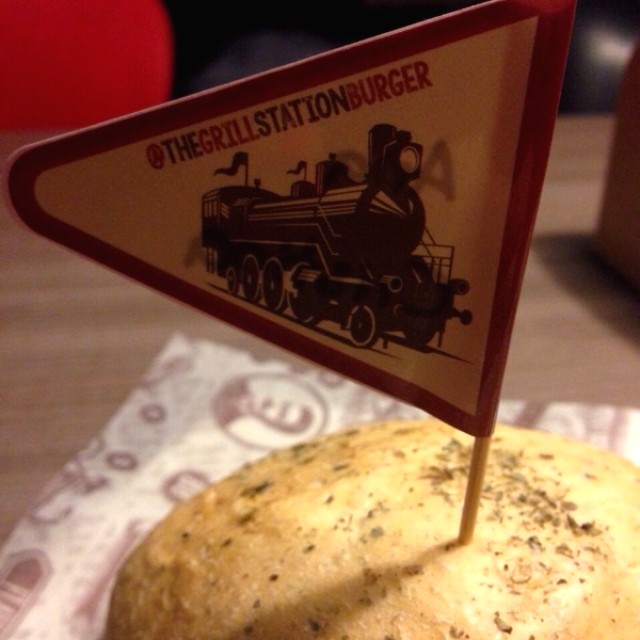 @thegrillstationburger