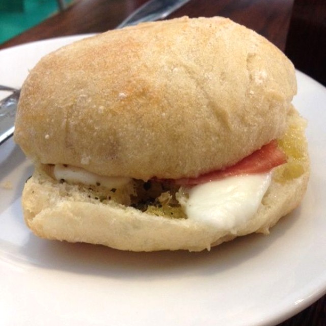 Sándwich de jamón Serrano 