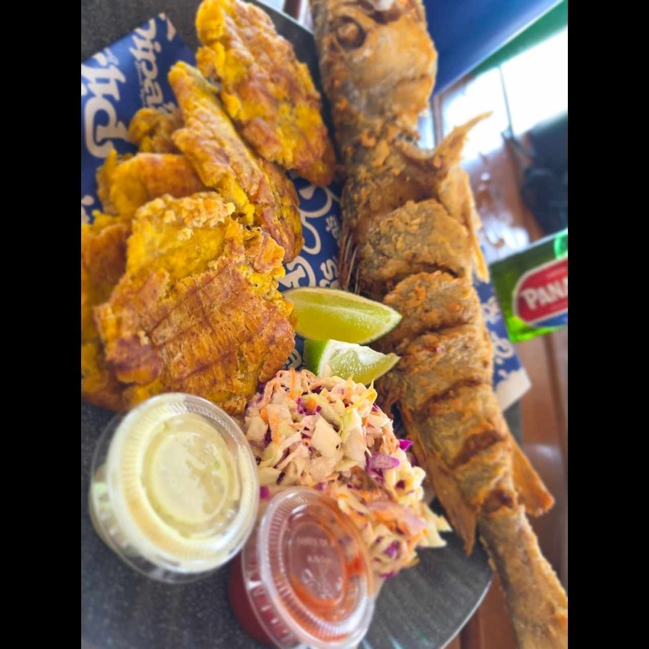 Platos Fuertes - Pescado Frito