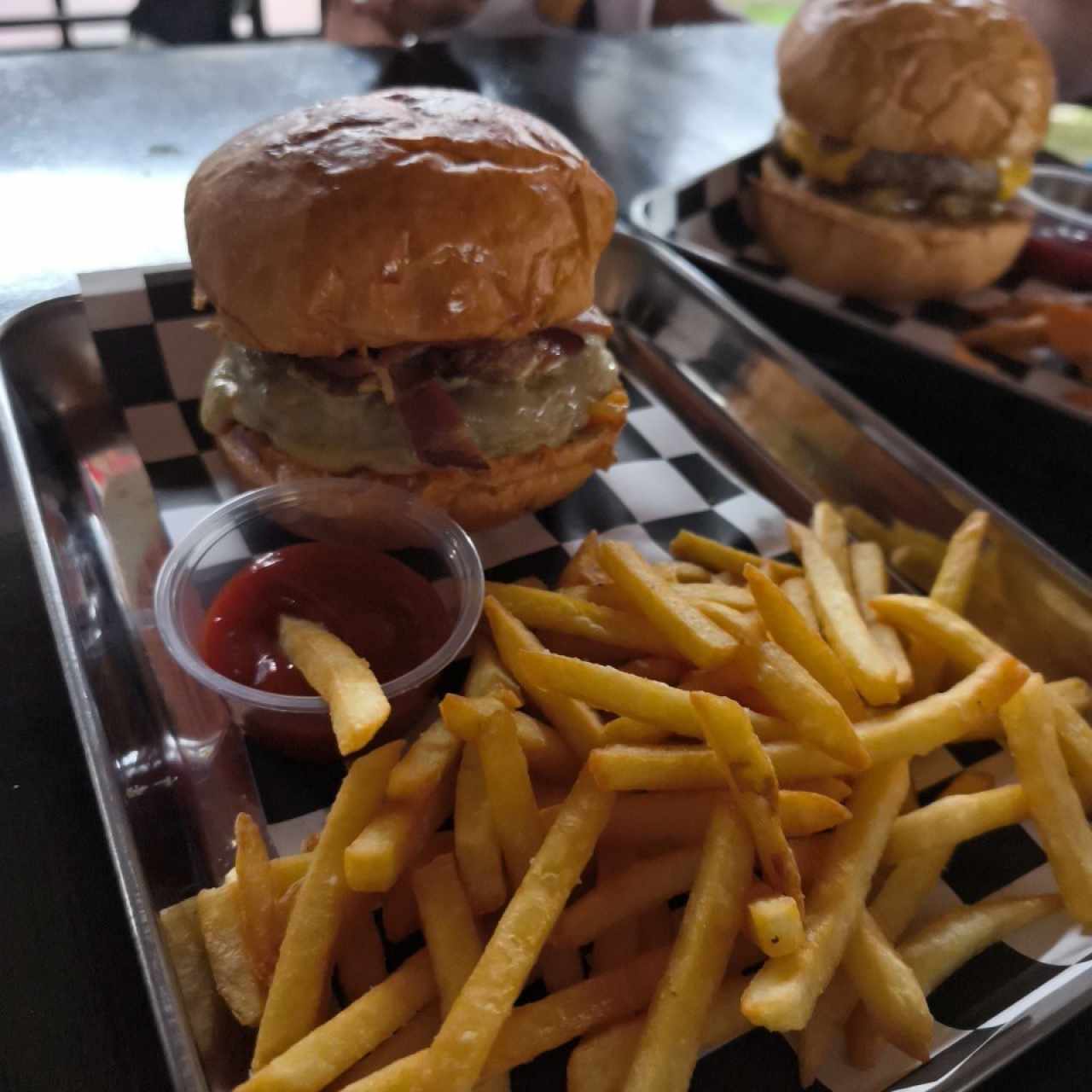 HAMBURGUESAS - La Nomeña -Burgerweek 2019