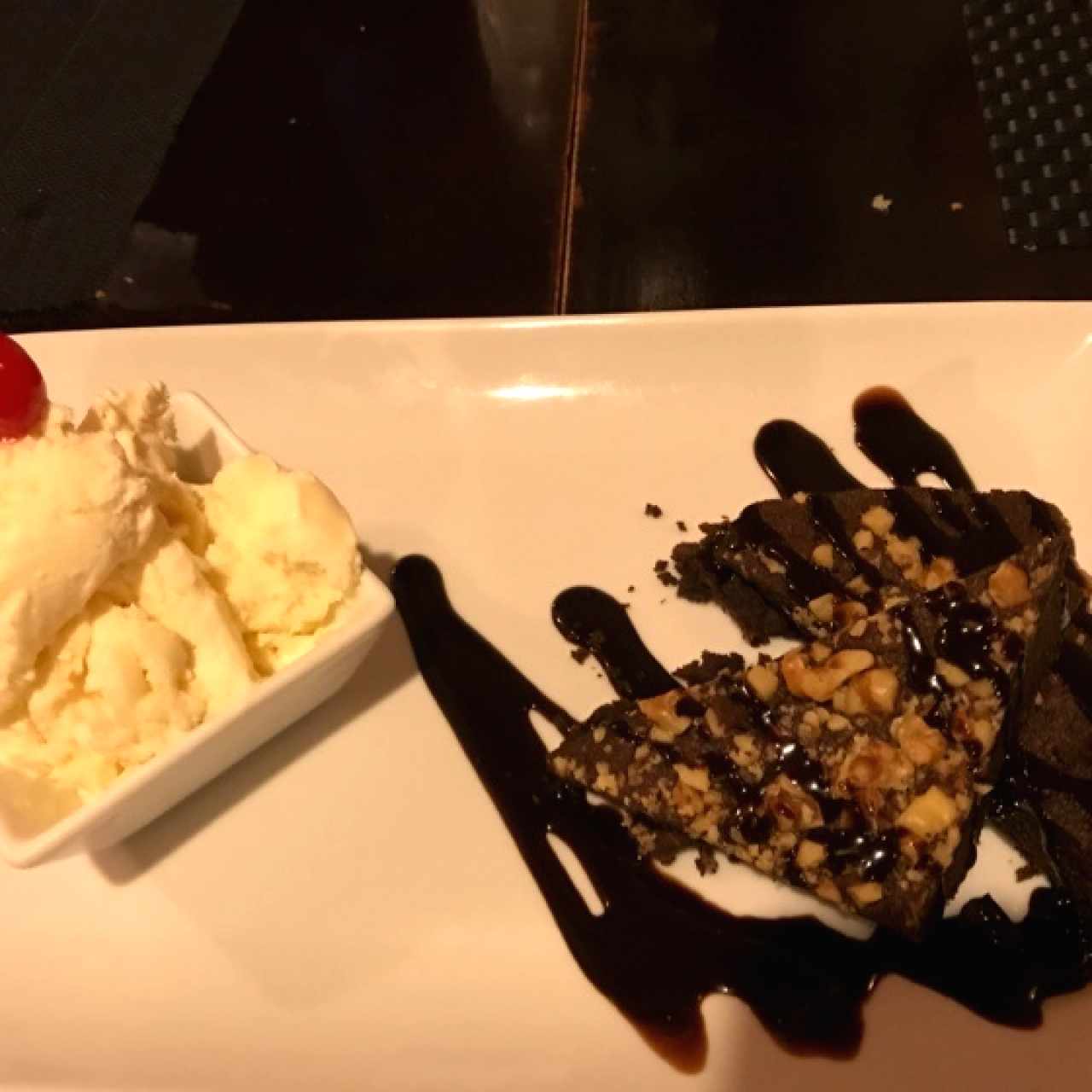 brownie con helado