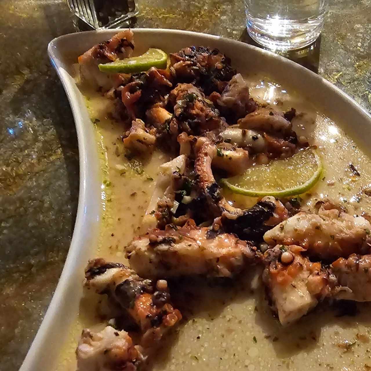 Entradas - Pulpo alla Napoletana