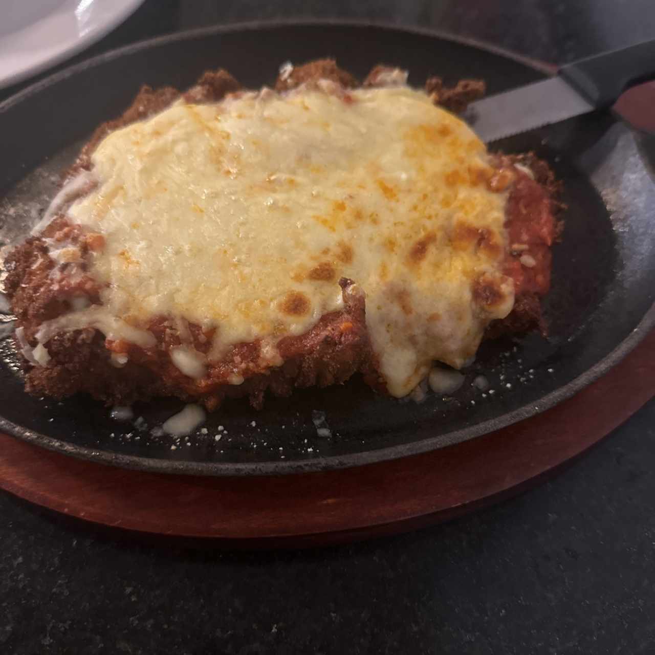 Milanesa de res a la parmesana