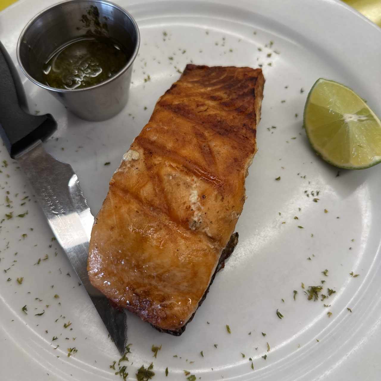 Salmón a la parrilla 