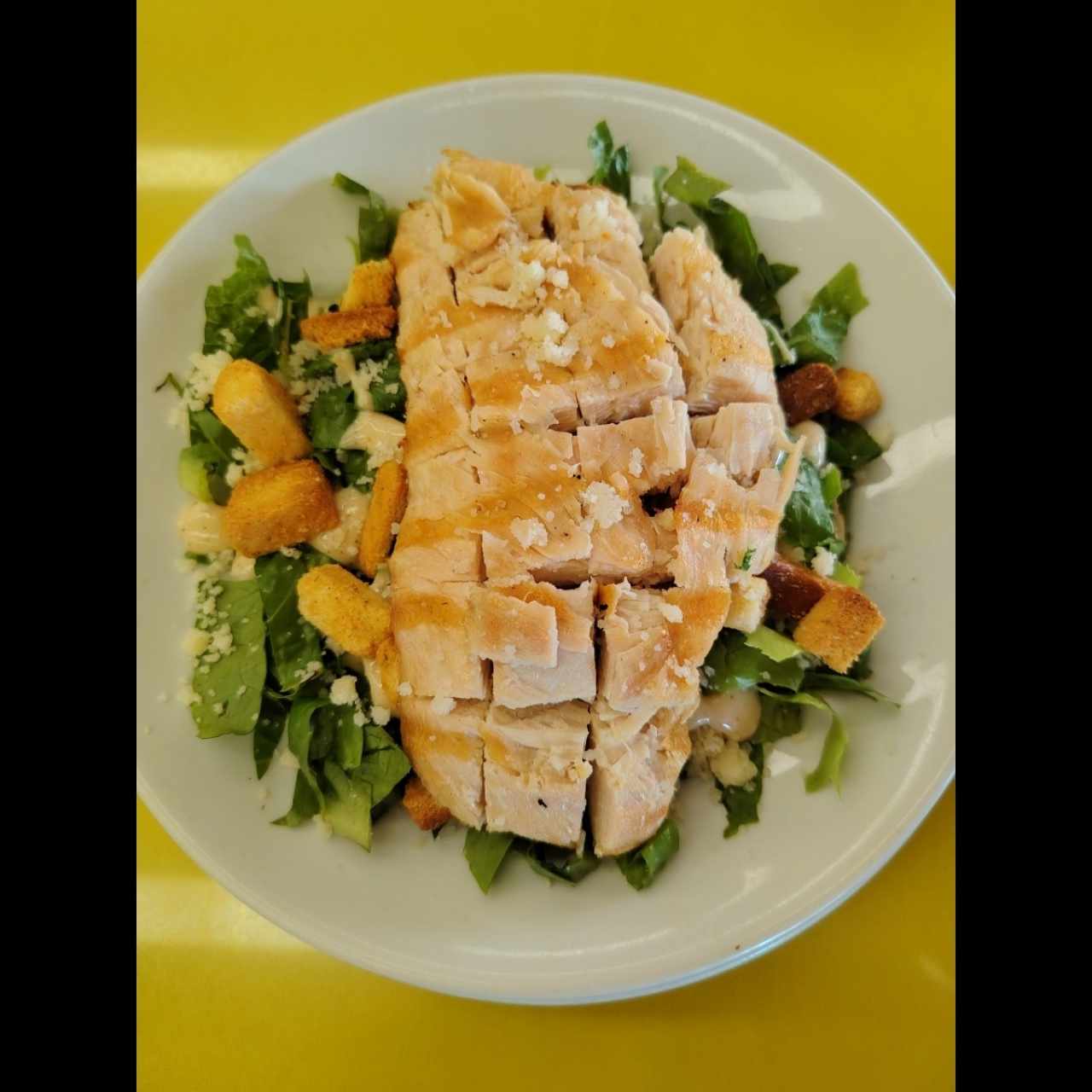 Ensalada ceasar con pollo
