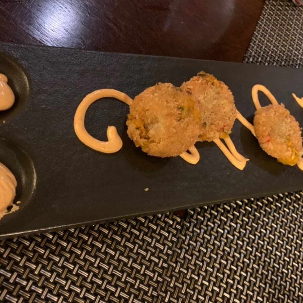 Croquetas de chorizo tableño