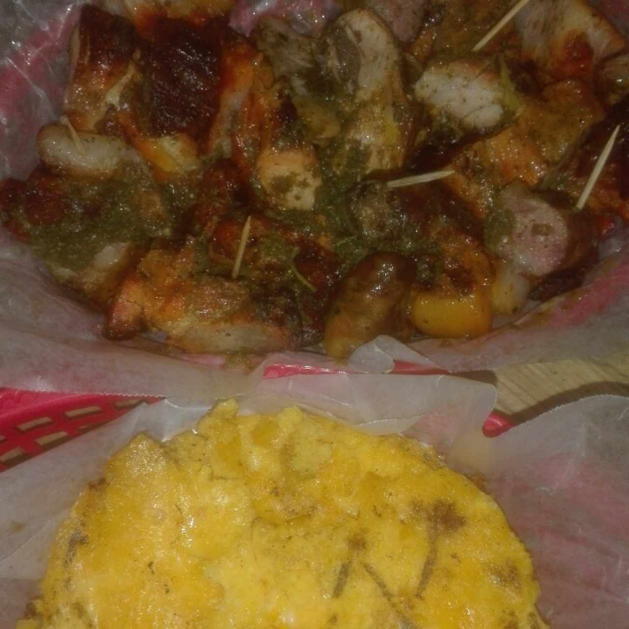 picada para 2 con arepas de queso 
