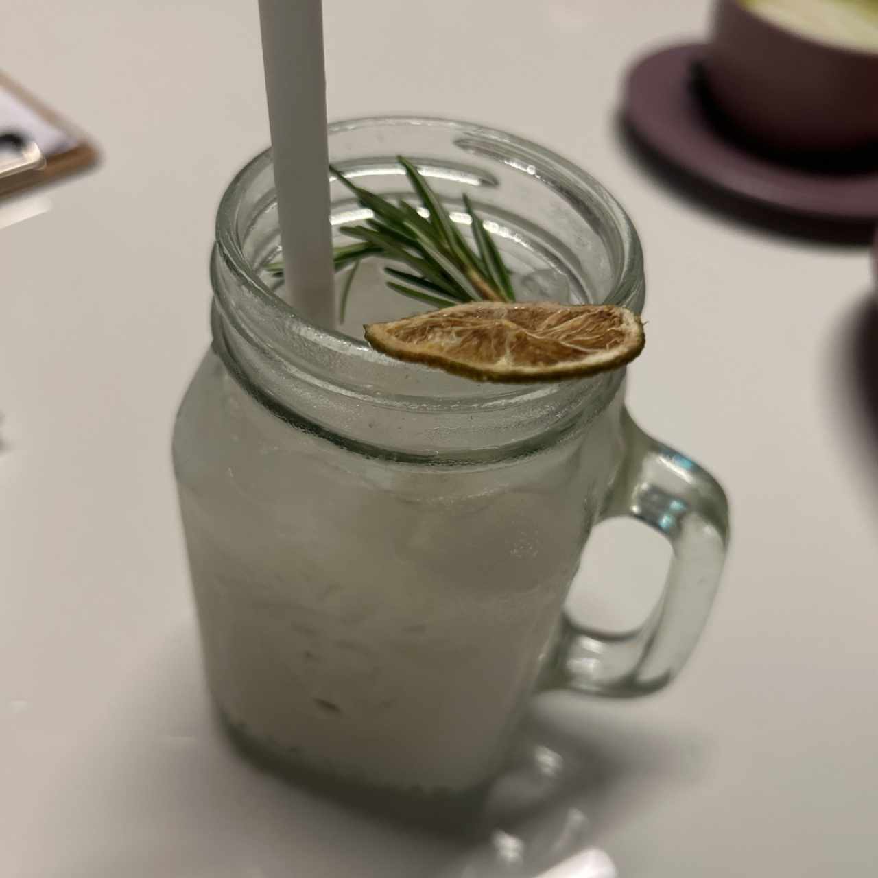 Limonada de coco y lavanda
