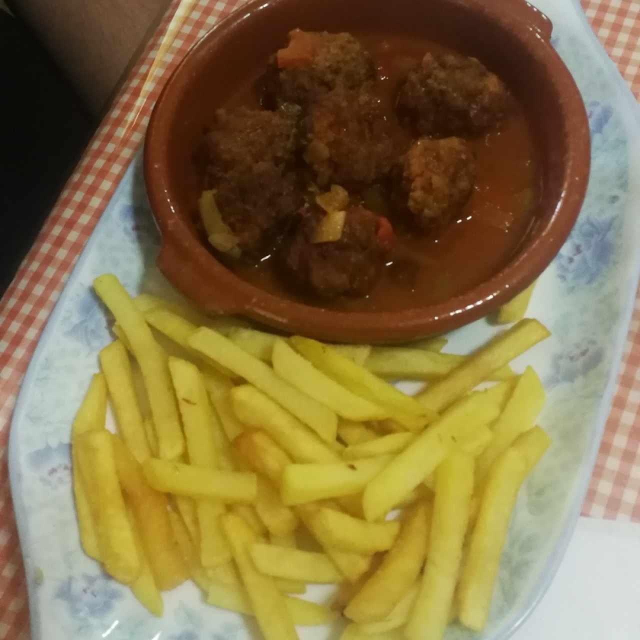 albóndigas con papas