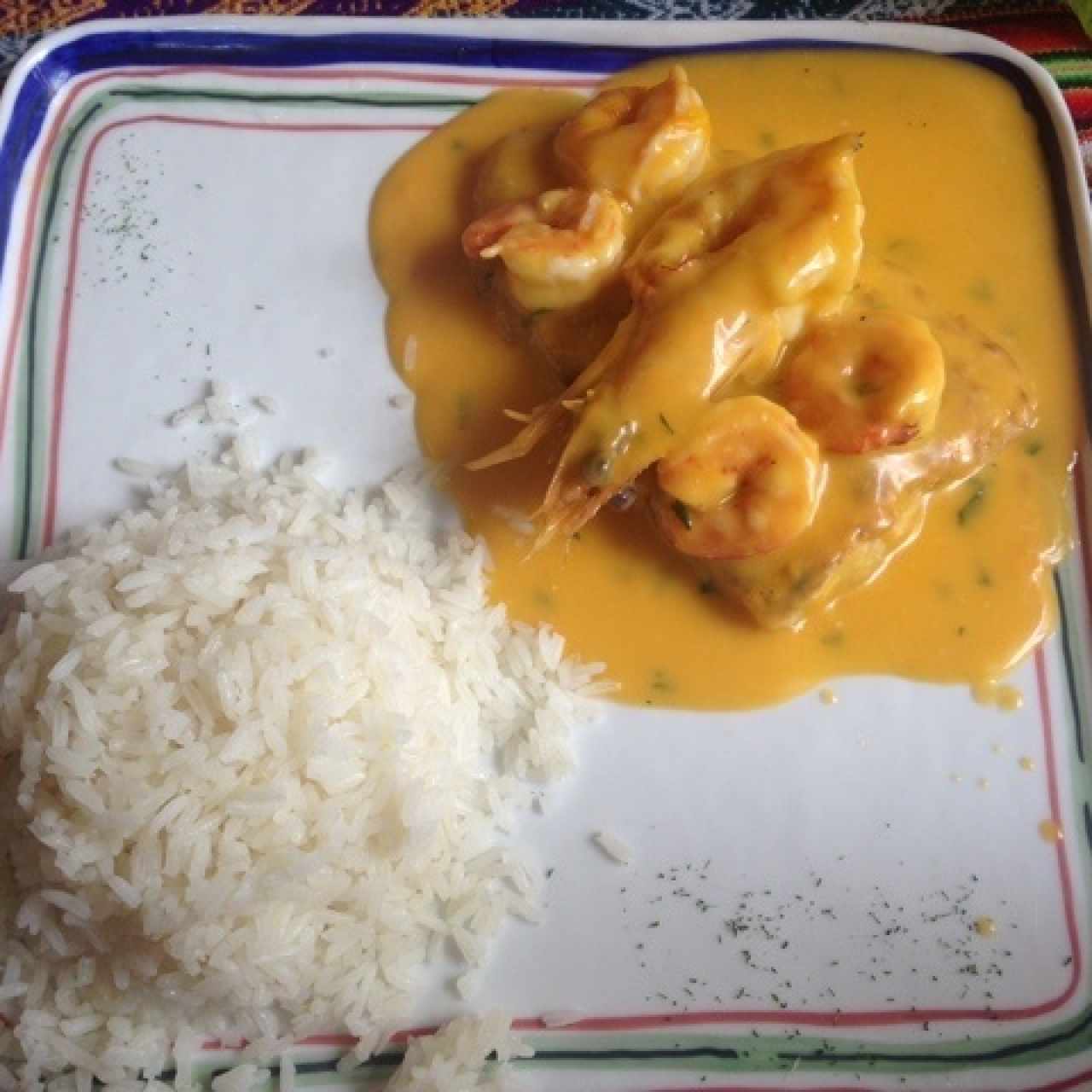 filete de corvina relleno de langostino
