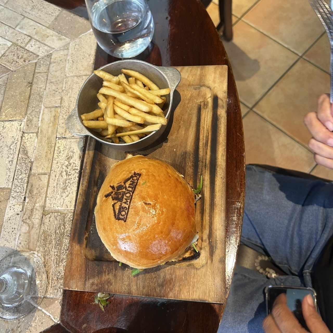 Emparedados - Canyon Burger