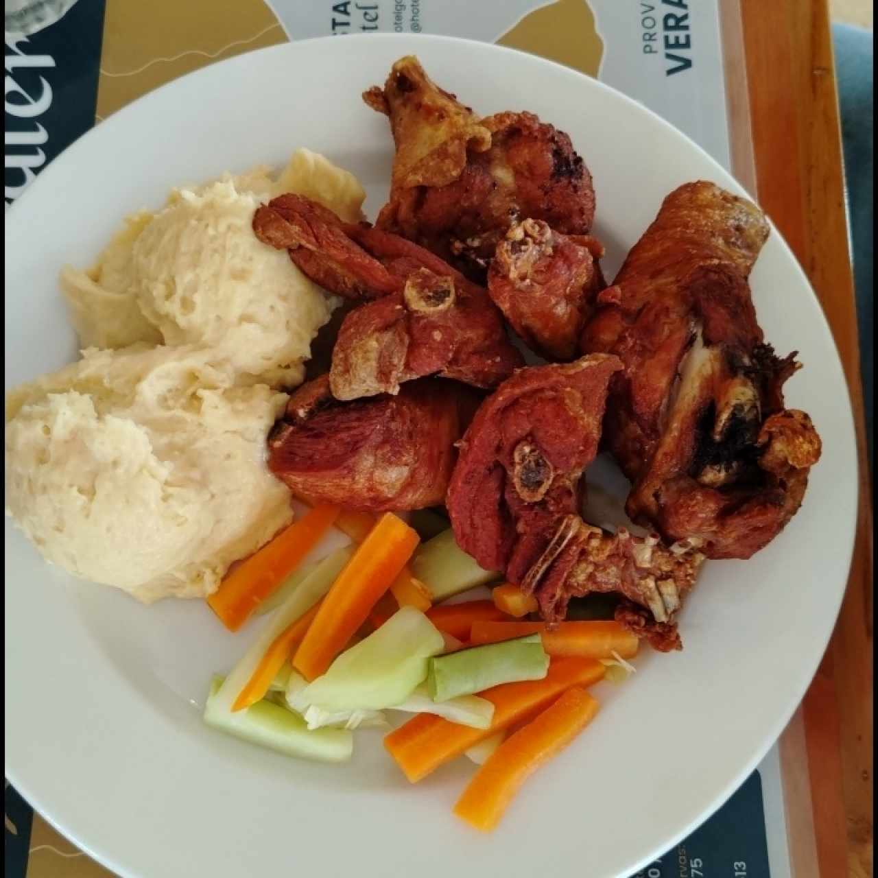 POLLO CHICKEN - Pollo Frito