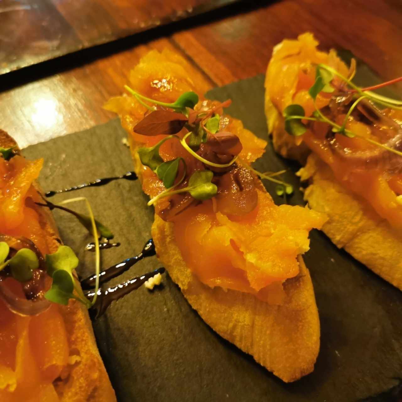 Montaditos de salmón 
