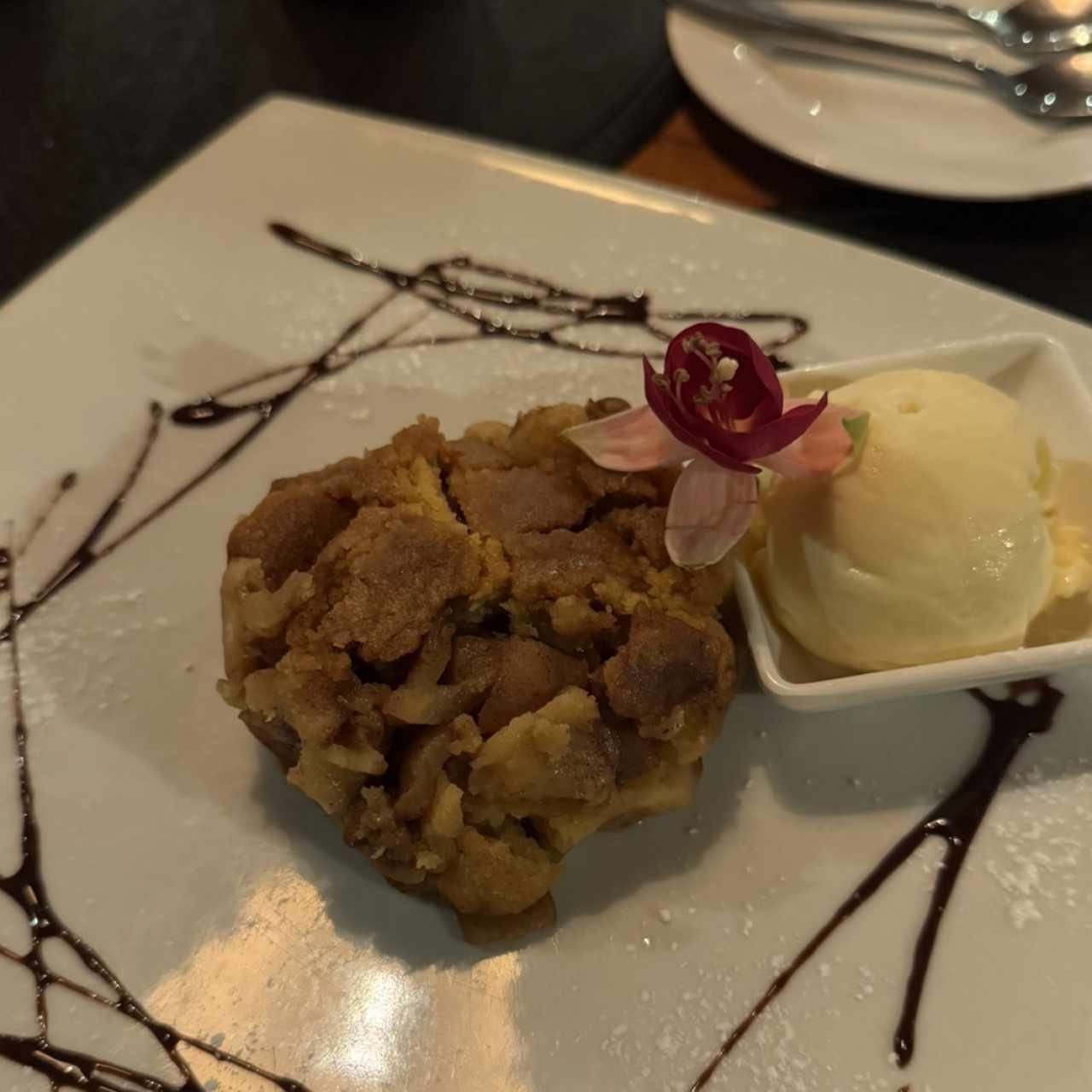 Pie de Manzana con Helado de Vainilla