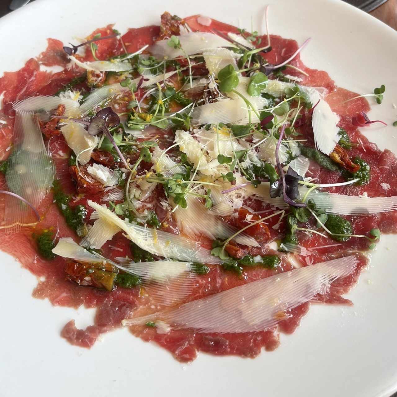 Carpaccio de res