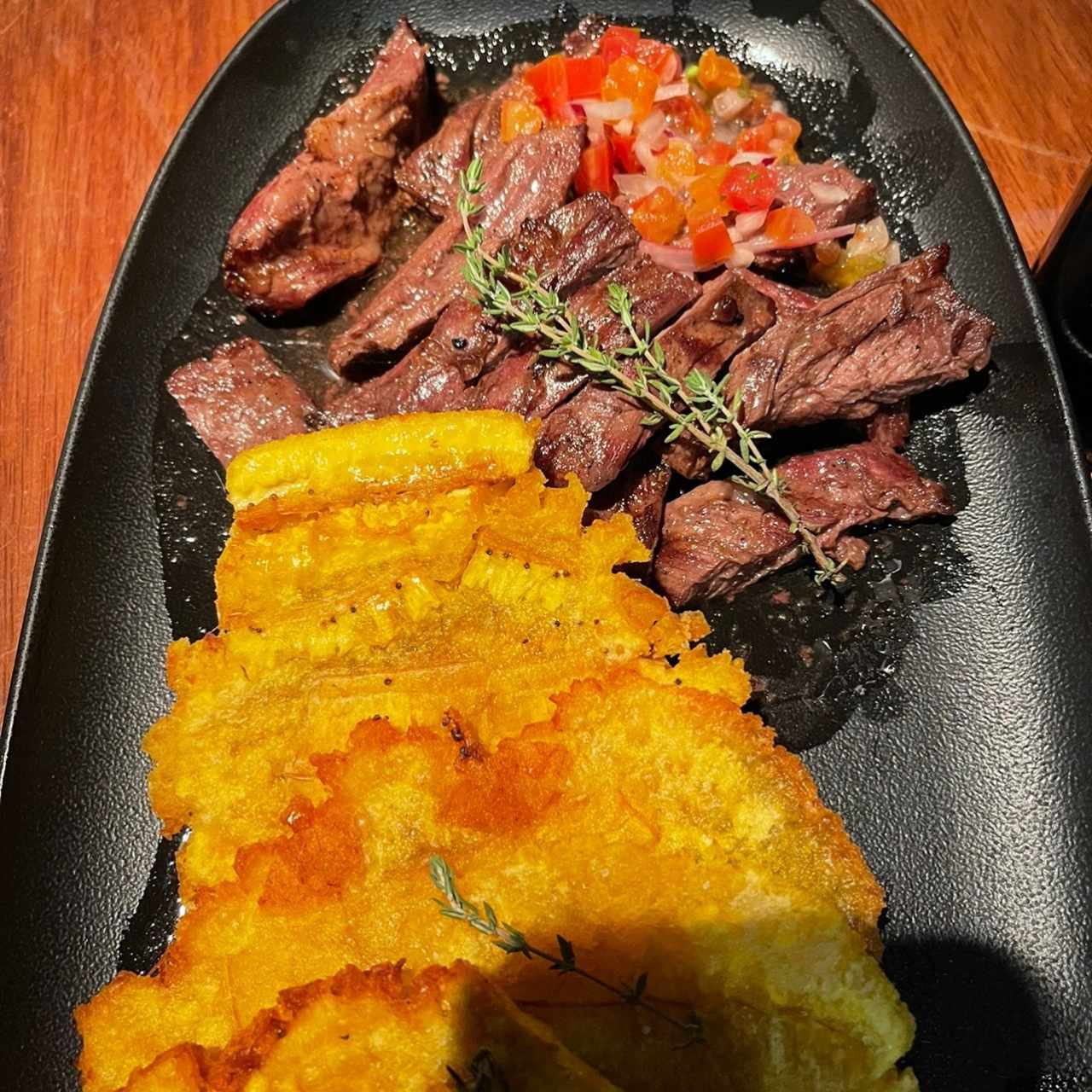 Entraña con patacones