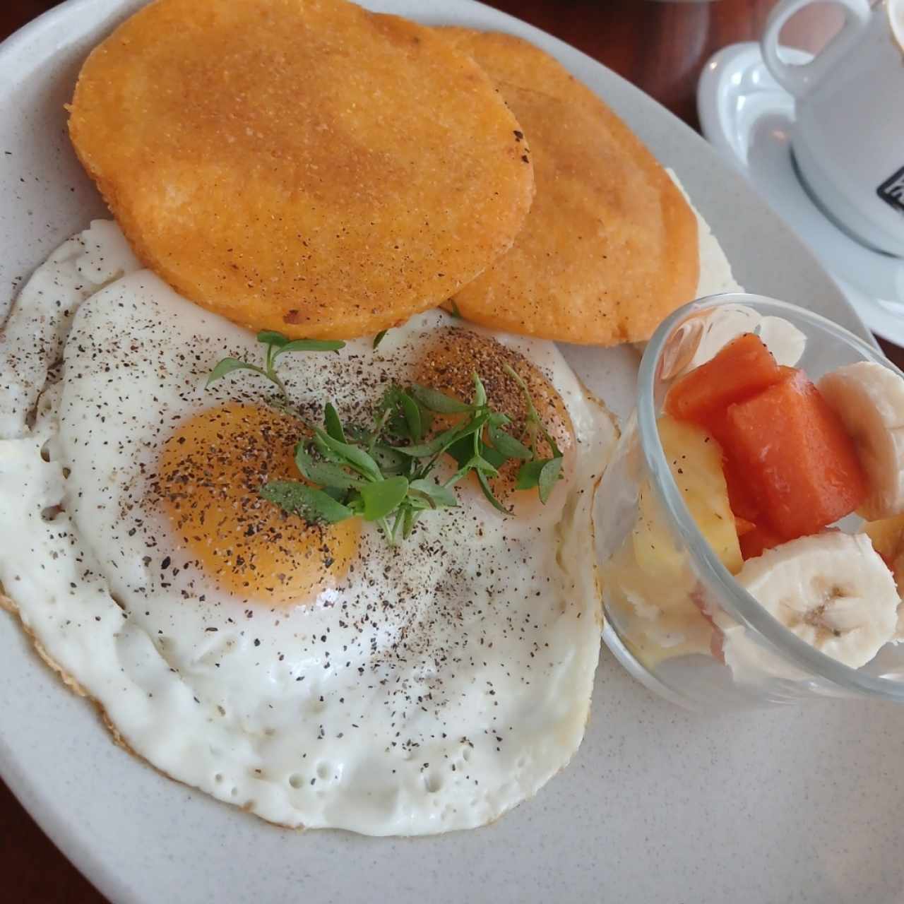 Huevos fritos con tortillas