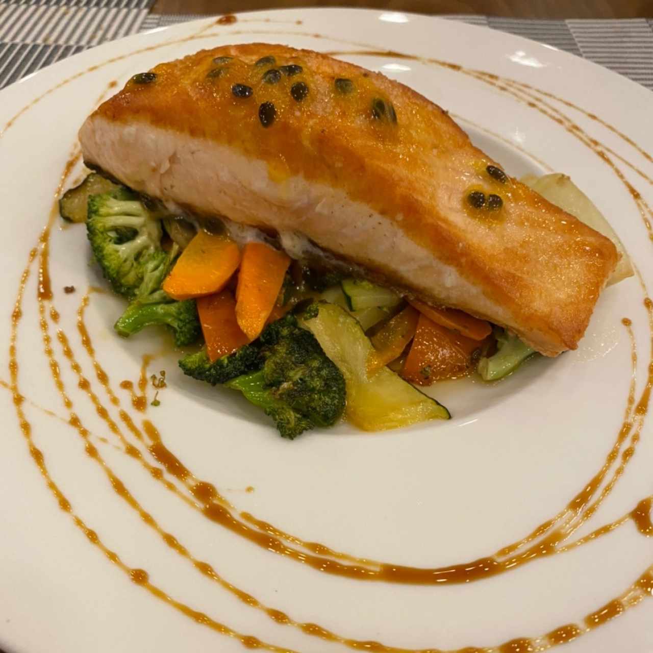 salmon con maracuya 
