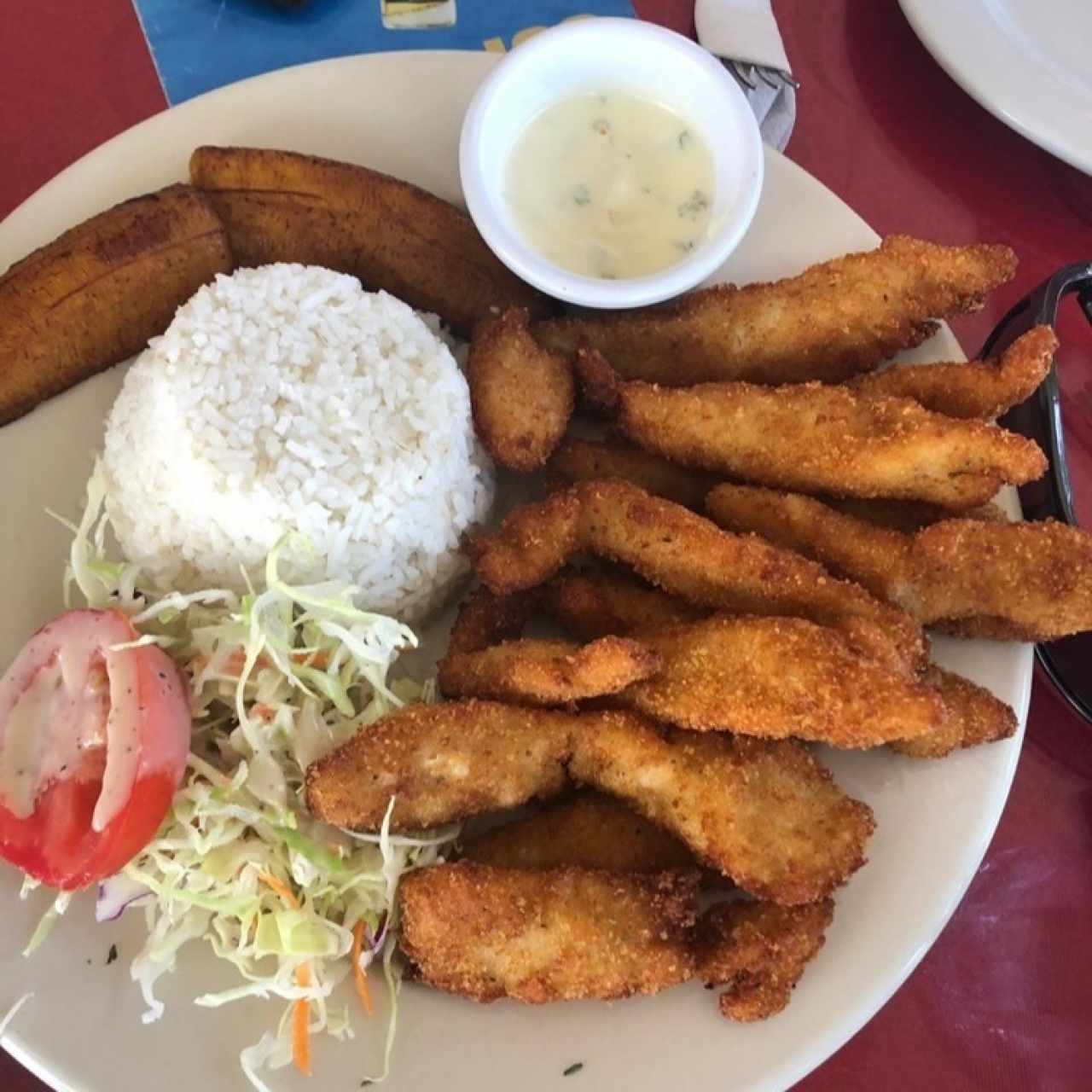 deditos de pescado com arroz con coco