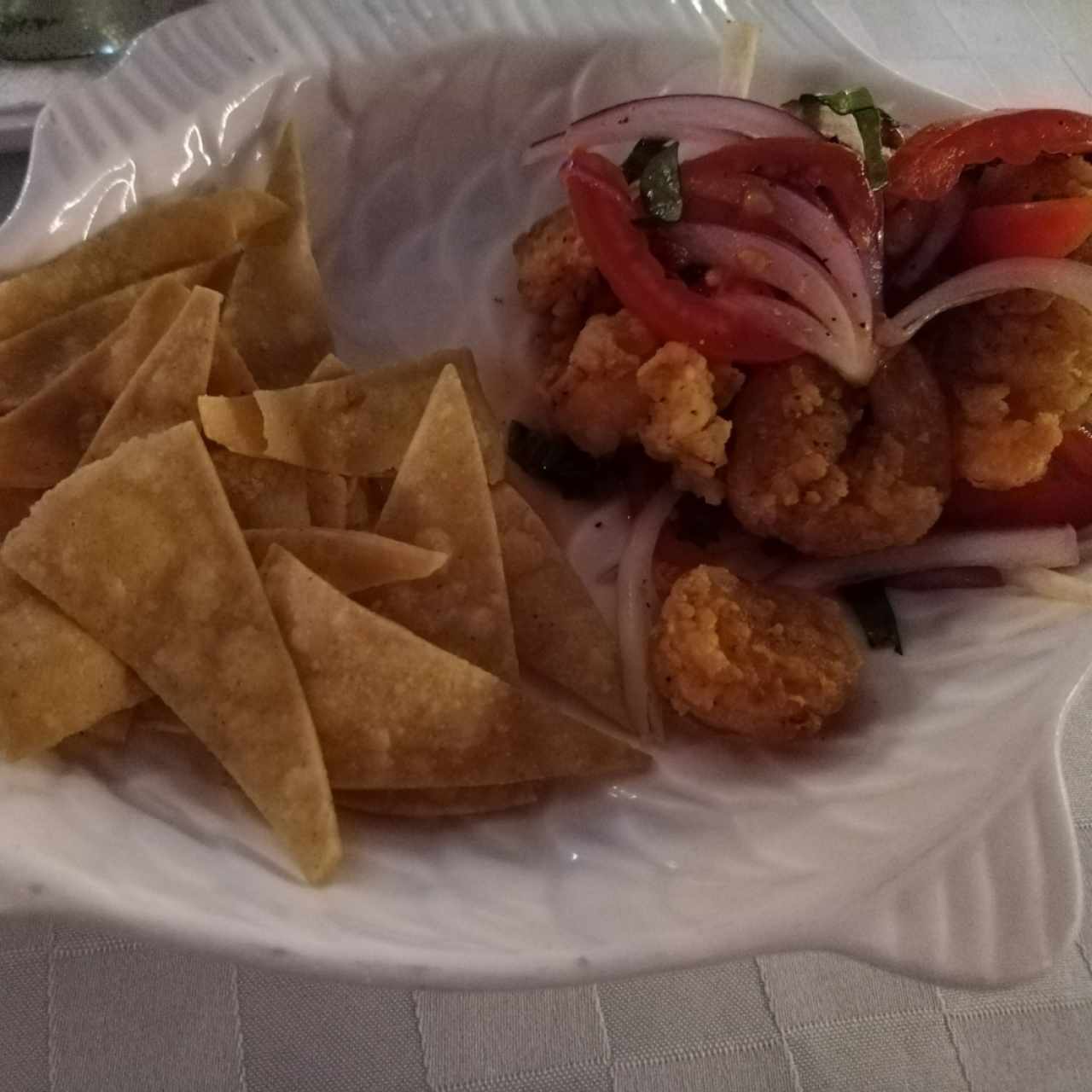 Ceviche frito de camarón 