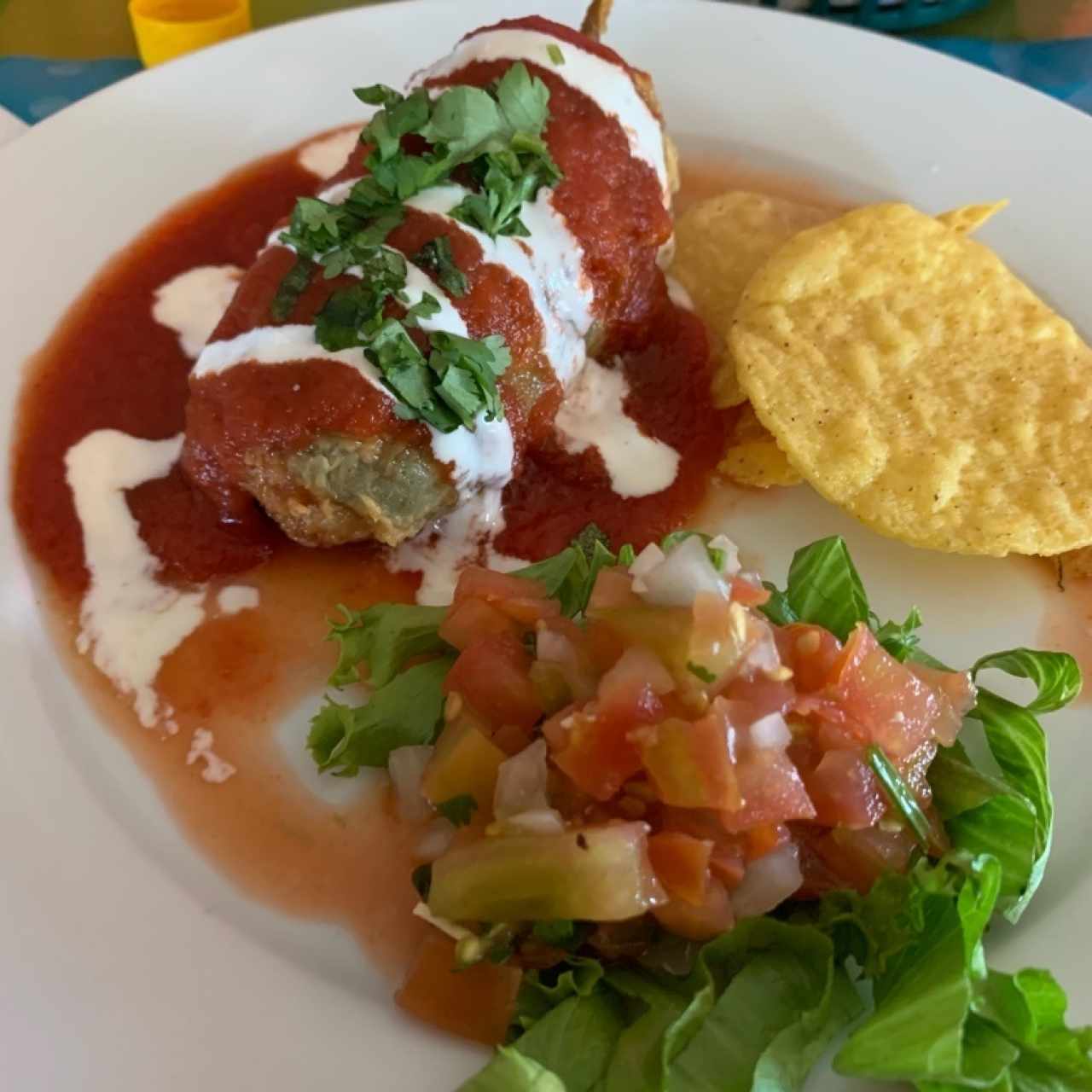 Chile relleno - medía porción en esta foto