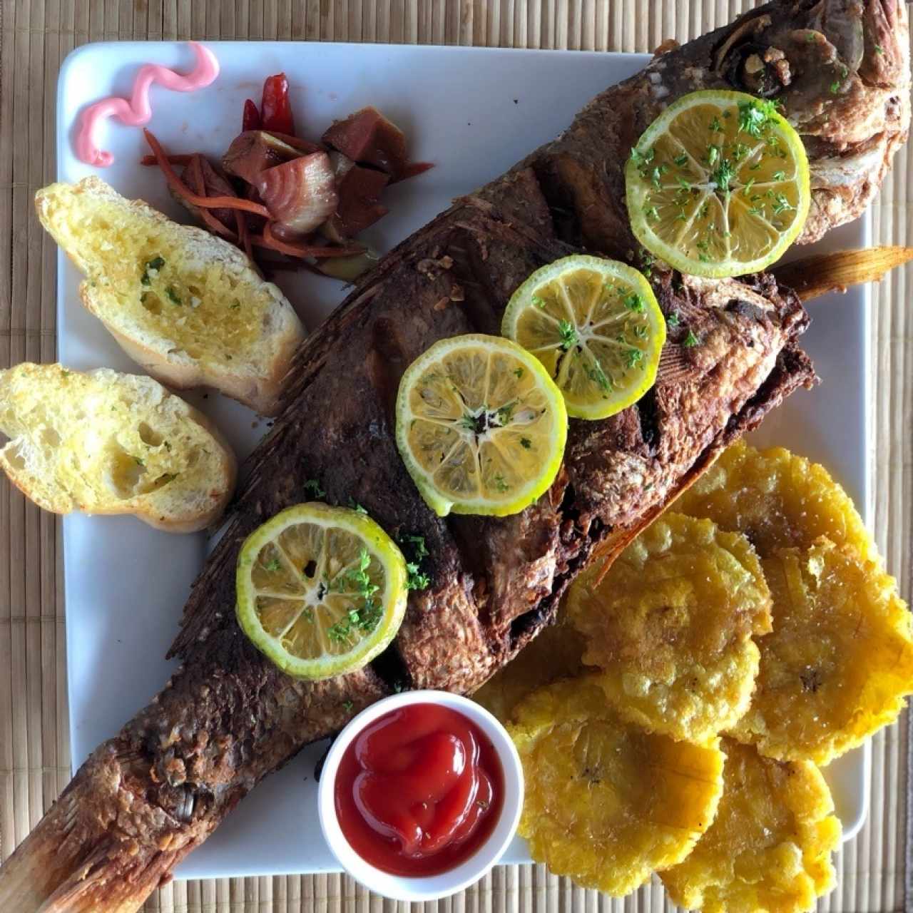 Pargo con patacones
