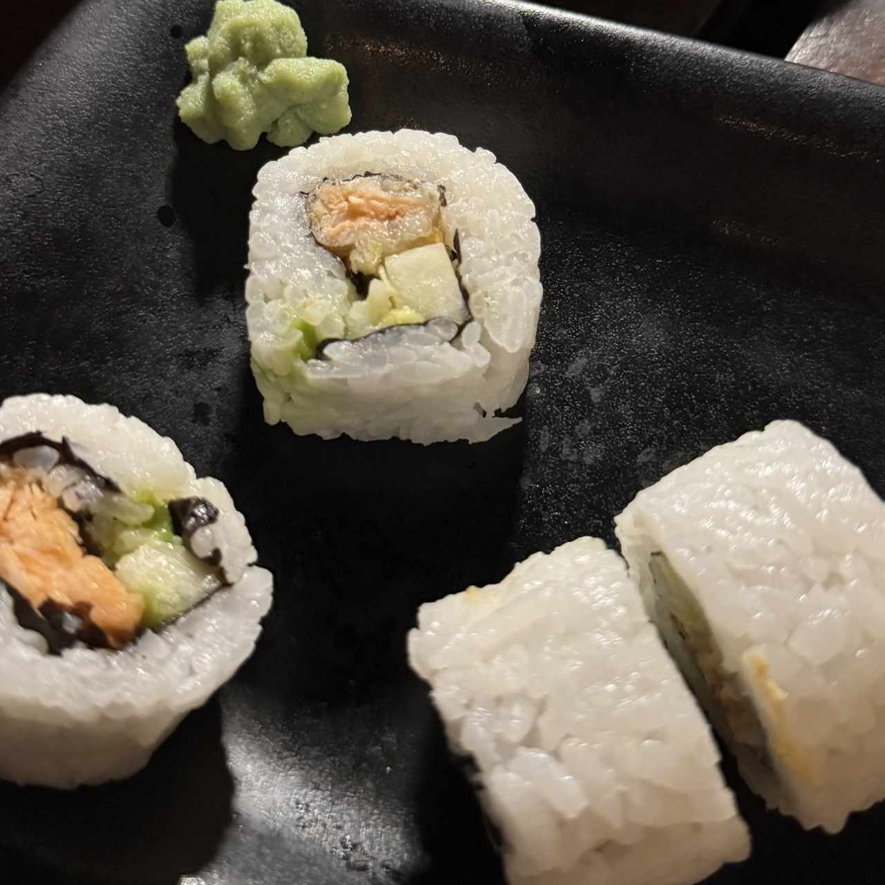 Roll Alaska (le faltaron ponerle queso crema)