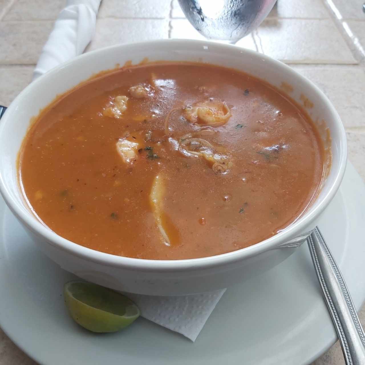 sopa de mariscos grande 