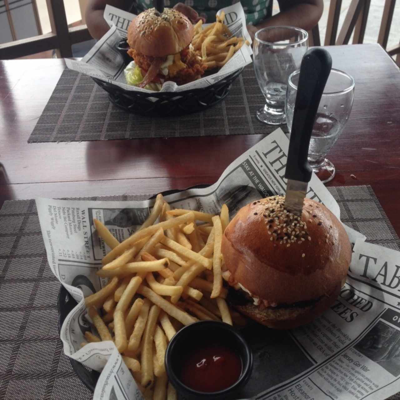 Hamburgesa Pits y Buffalo