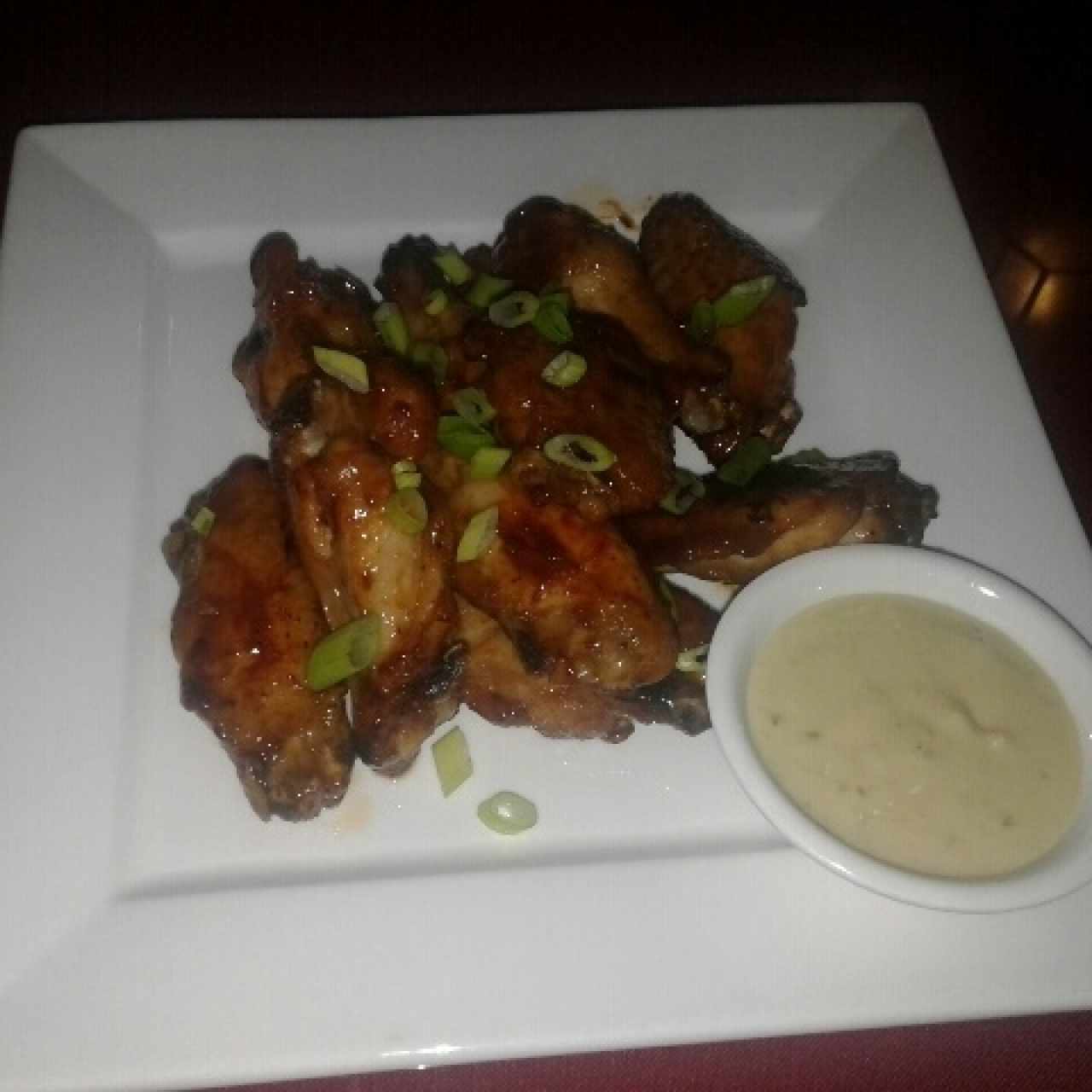 Alitas caramelizadas
