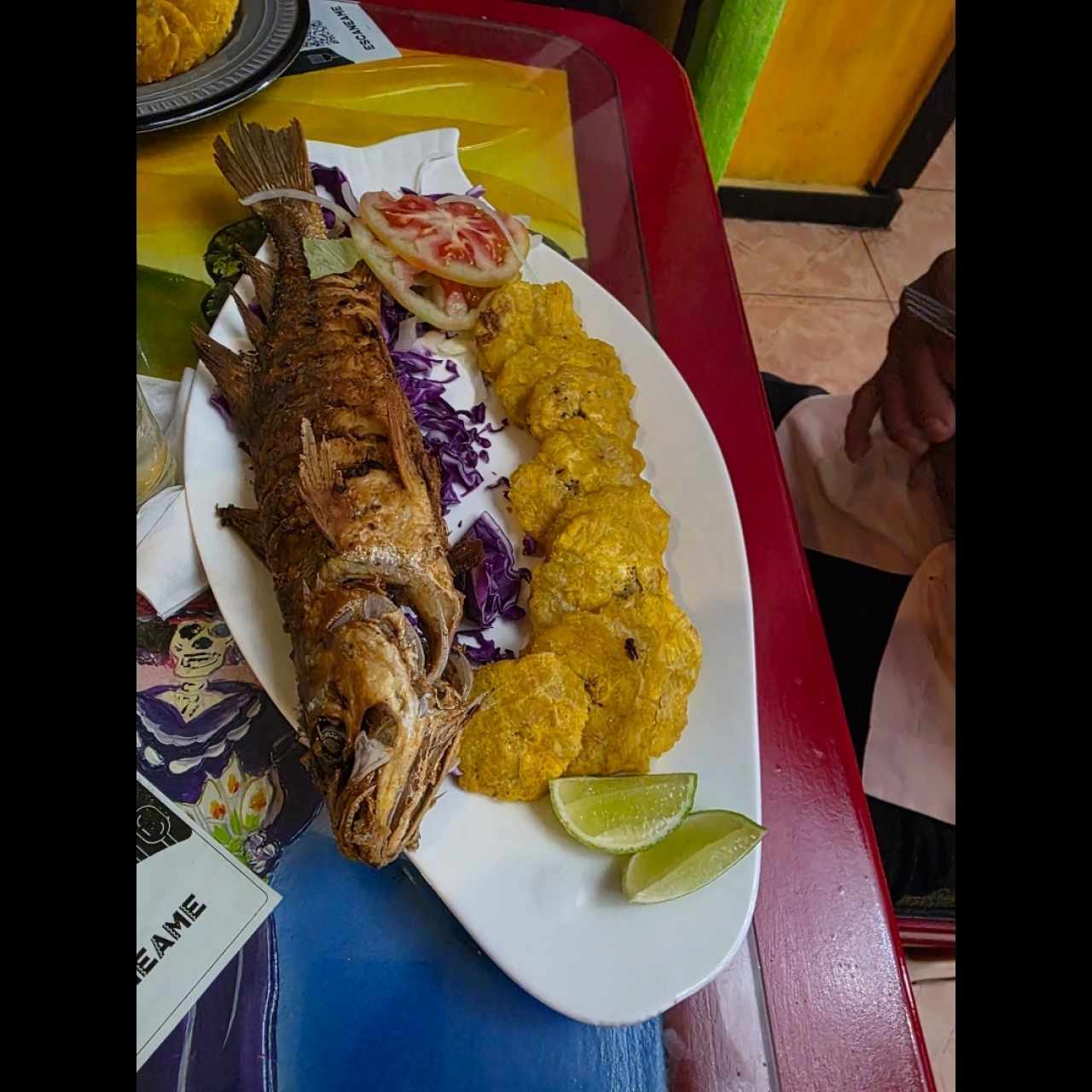 Mariscos - Pescado Frito entero