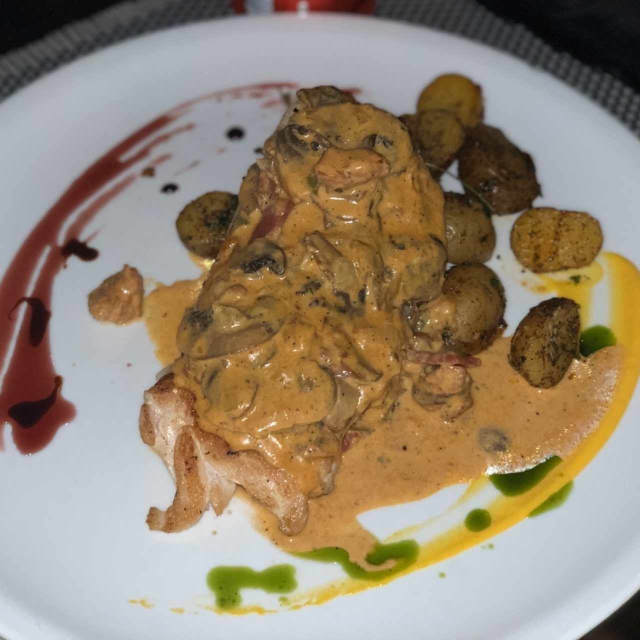 Pollo Andalúz con papa salteada 