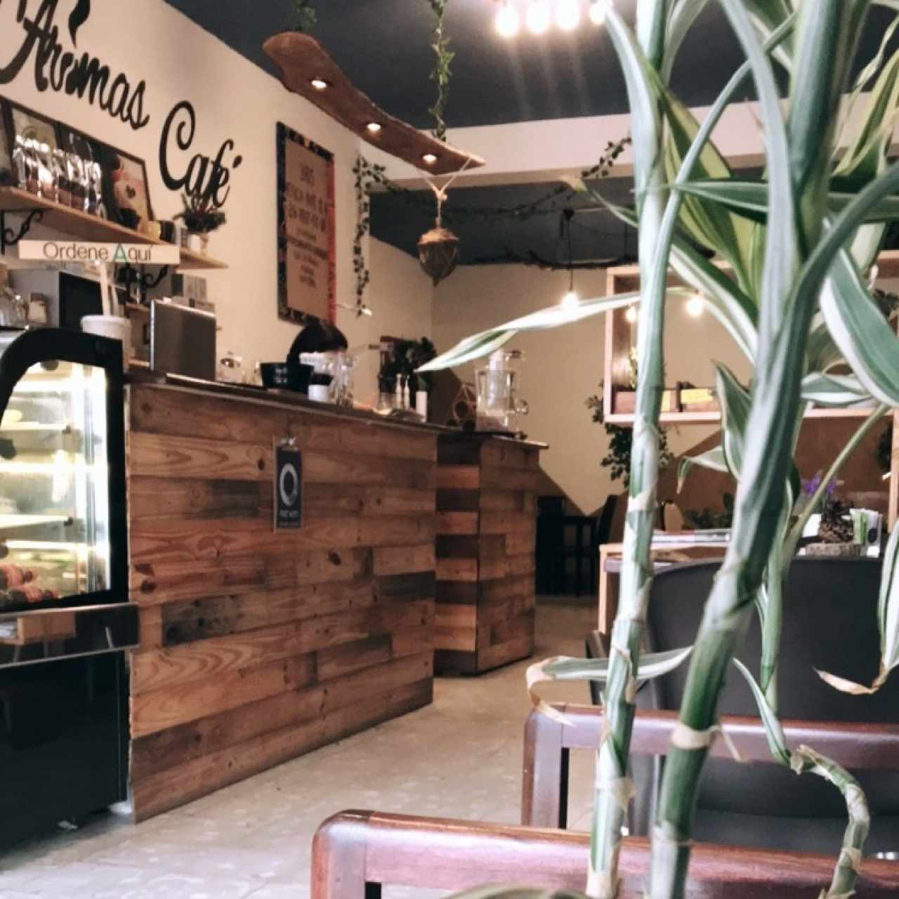 Aromas Café