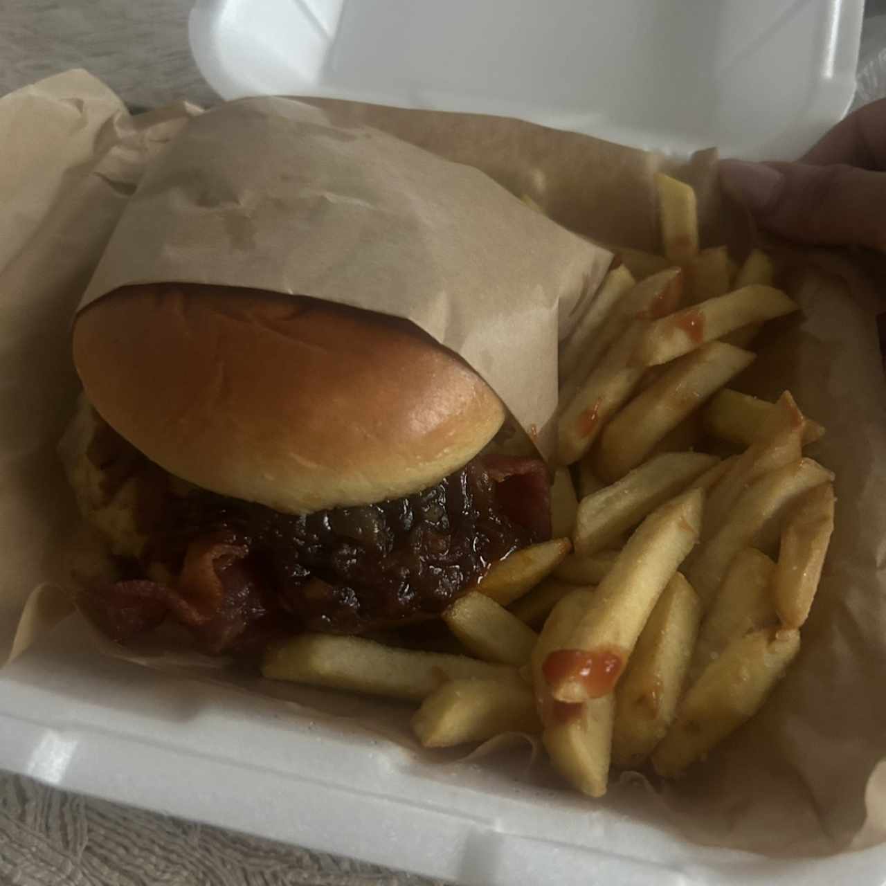 LA YEYESITA + PAPAS FRITAS