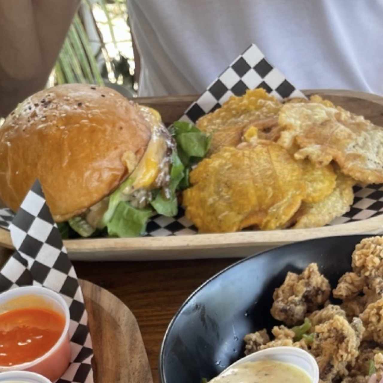 Hamburguesa con Patacones