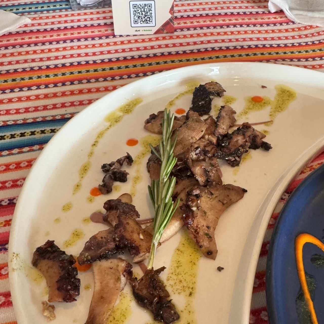 Entradas Calientes - Pulpo al Carbón