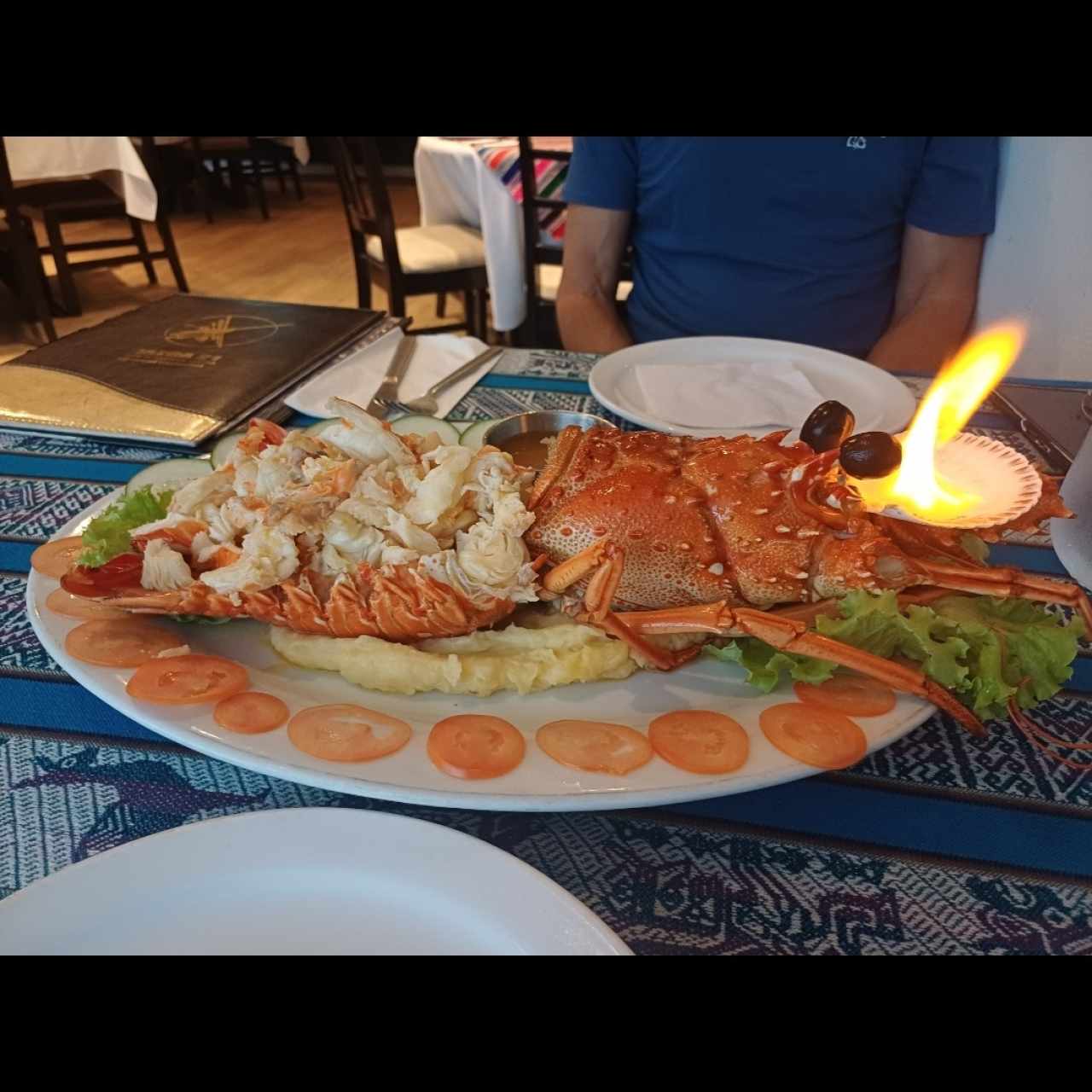 Langosta 2.5 libras en mantequilla